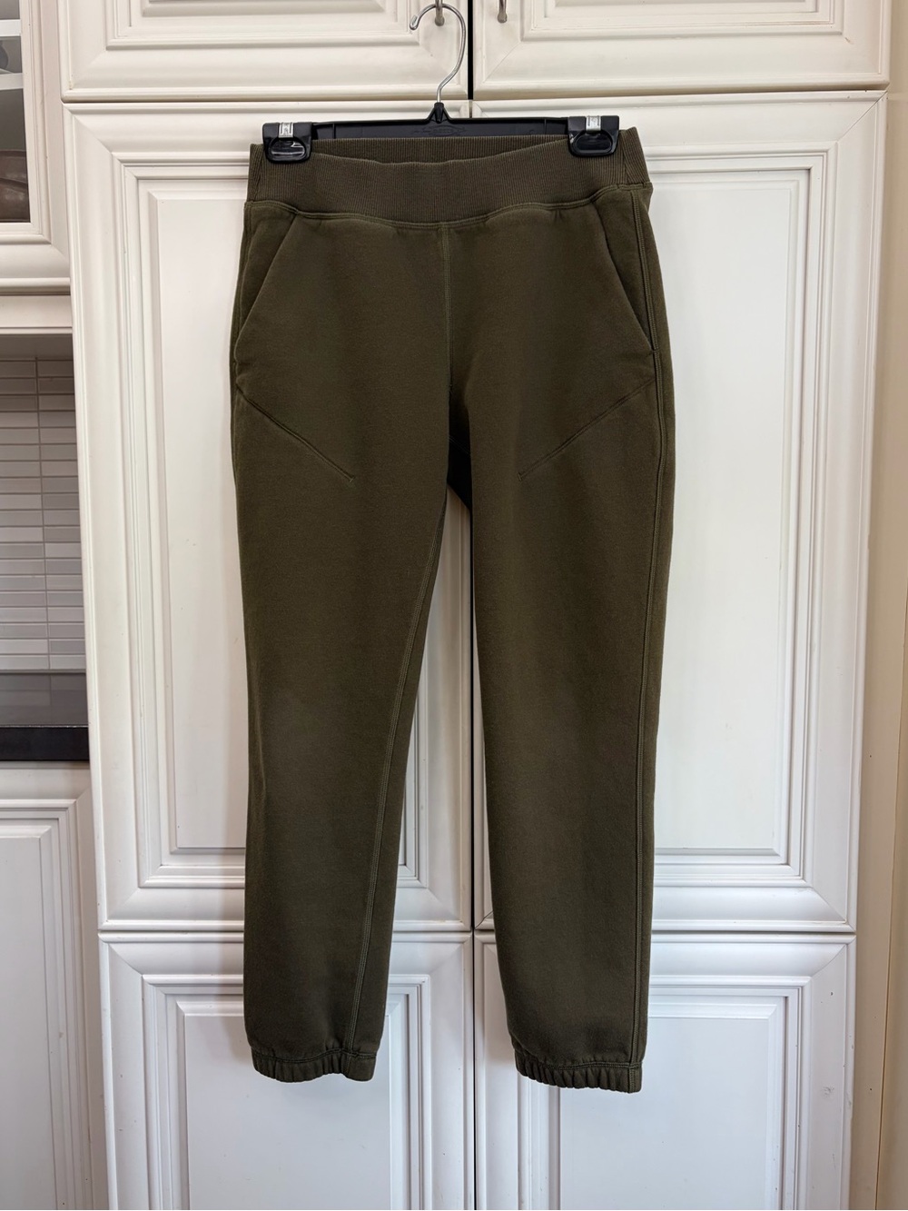 Ivivva by Lululemon girls sweatpants